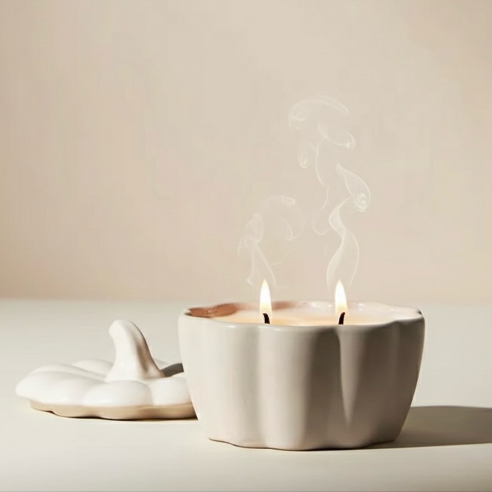 Anthropologie NWT Large Pumpkin Spice Ramekin Candle: Extremely Rare!